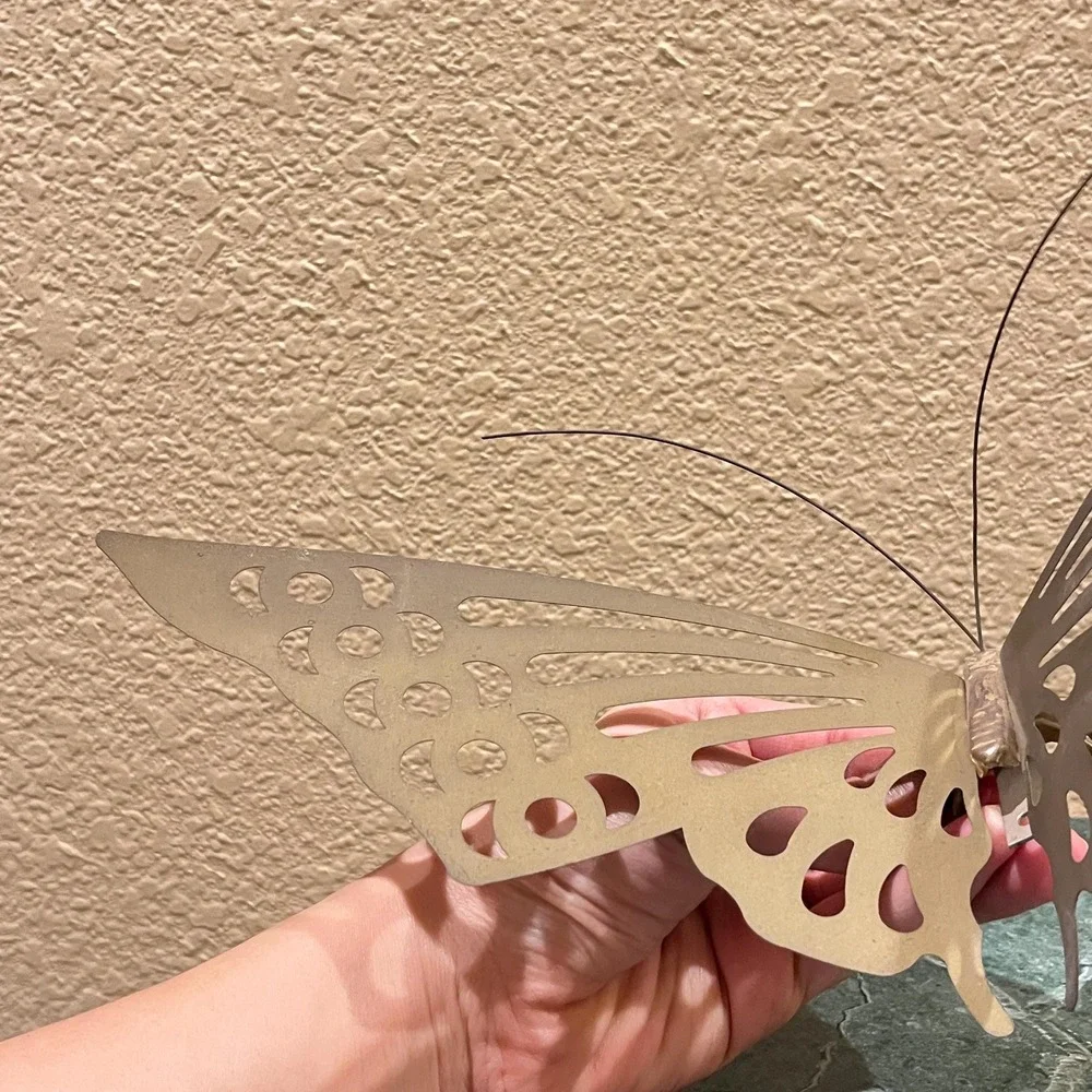 Vintage Mid-Century Lightweight Flapping Brass Butterfly Hanging Wall Decor
